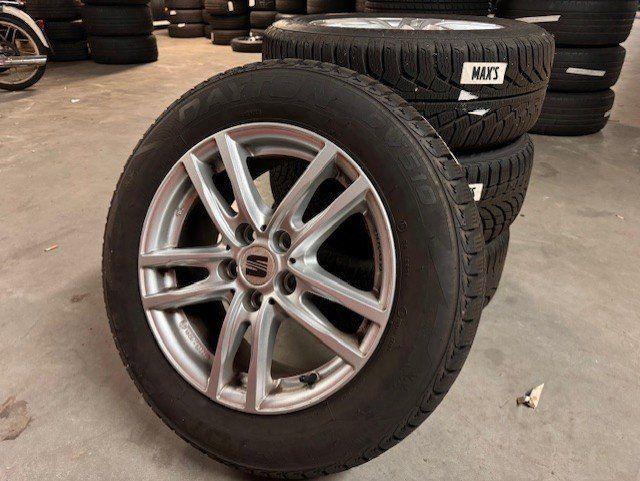 Seat velgen met band 4 stuks R16 Inch 215/60 Winter Dayton, Auto-onderdelen, Banden en Velgen, Banden en Velgen, Winterbanden