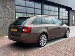 Skoda Octavia Combi 1.6 TDI Greentech Style Business | VOL |, Auto's, Gebruikt, 4 cilinders, Bruin, Origineel Nederlands