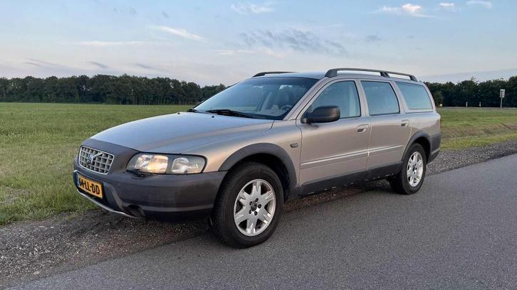 Volvo XC70 2.5 T AWD AUT 2003 Beige, Auto's, Volvo, Particulier, XC70, 4x4, ABS, Airconditioning, Alarm, Boordcomputer, Centrale vergrendeling