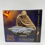 The Lord of the Rings: Shards of Narsil 1:5 Scale Statue, Nieuw, Beeldje of Buste, Ophalen of Verzenden