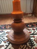 Vloerlamp met gedraaide eiken voet. Zolderopruiming, Antiek en Kunst, Curiosa en Brocante, Ophalen of Verzenden