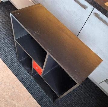 2x Hang kastje/ vakkenkastje / ruimte winner beschikbaar voor biedingen