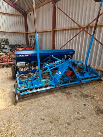 Lemken rotorkopeg met Fiona zaaimachiene.  beschikbaar voor biedingen