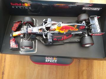 Red Bull F1 auto  beschikbaar voor biedingen