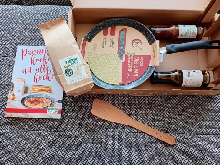 Pannenkoeken cadeaupakket incl keramische koekenpan, Huis en Inrichting, Keuken | Potten en Pannen, Nieuw, Koekenpan of Braadpan