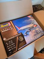 c54d thunderbirds revell platinum edition, Hobby en Vrije tijd, Modelbouw | Vliegtuigen en Helikopters, 1:72 tot 1:144, Revell