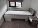 1 persoons slaapkamer met bureau kast en bureau, Huis en Inrichting, Slaapkamer | Complete slaapkamers, Ophalen, Gebruikt, Eenpersoons