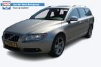 Volvo V70 2.0 Summum | Schuifdak | Trekhaak | Airco., 145 pk, Gebruikt, 4 cilinders, Handgeschakeld