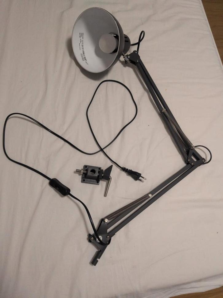 Bureaulamp van ikea, Huis en Inrichting, Lampen | Vloerlampen, Gebruikt, 100 tot 150 cm, Metaal, Ophalen of Verzenden