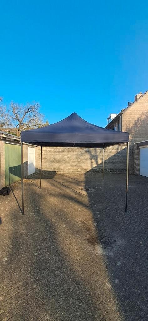 Party tent 3x3m te huur omgeving eindhoven, Hobby en Vrije tijd, Feestartikelen | Verhuur, Overige, Ophalen of Verzenden