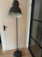 Hektar ikea vloerlamp met nieuwe schakelaar!, Huis en Inrichting, Lampen | Vloerlampen, Ophalen, Zo goed als nieuw, 150 tot 200 cm