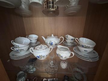 vitrage Thee servies Kahla beschikbaar voor biedingen