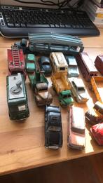 ‘50/60 Partij verzameling Dinkey Toys + Dinky toys catalogus, Hobby en Vrije tijd, Modelauto's | 1:43, Verzenden, Gebruikt, Auto