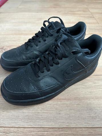 Nike Zwarte Court Vision (maat 42)  beschikbaar voor biedingen