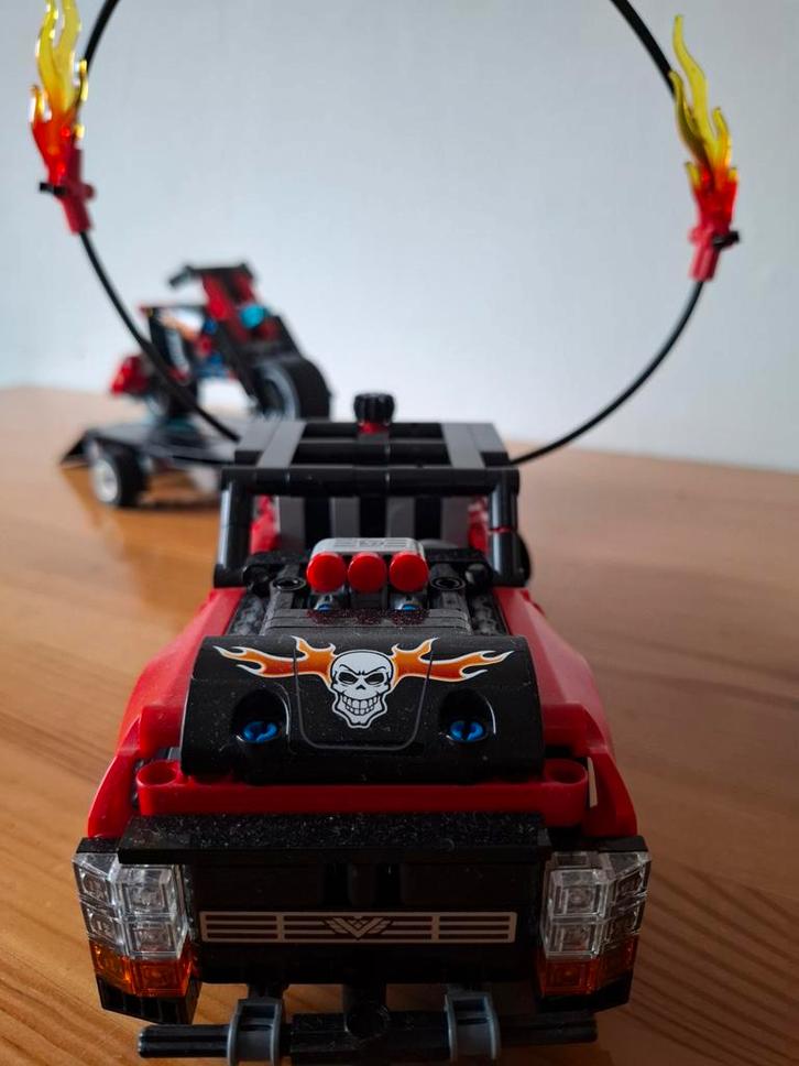 LEGO Technic 42106 Stuntshow Truck & Motor, Kinderen en Baby's, Speelgoed | Duplo en Lego, Zo goed als nieuw, Lego, Complete set