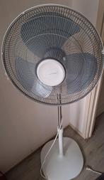Te koop grote stevige ventilator RowentaRowenta Essential+ V, Witgoed en Apparatuur, Ventilatoren, Ophalen, Nieuw, Tafelventilator