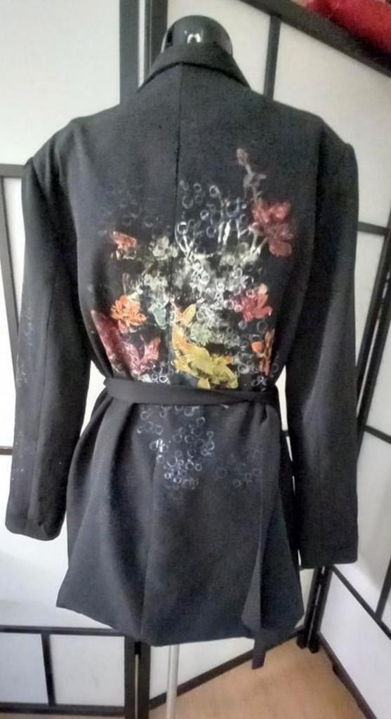 Zwarte blazer kolbert. Handmade handpainted; koi karpers.ä, Kleding | Dames, Jasjes, Kostuums en Pakken, Nieuw, Jasje, Maat 38/40 (M)