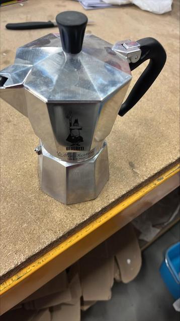 Bialetti Moka Express 9-kops percolator – Gebruikt beschikbaar voor biedingen