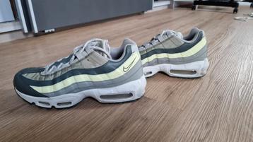 Nike Air Max 95 “Mineral Spruce” olive, green, Maat 41