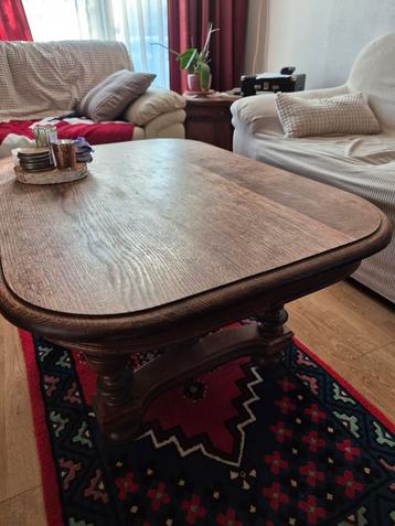 Massief eiken salontafel beschikbaar voor biedingen