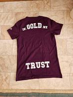 In Gold We Trust T-shirt - Nieuw!, Kleding | Dames, Ophalen of Verzenden, Nieuw, Overige kleuren