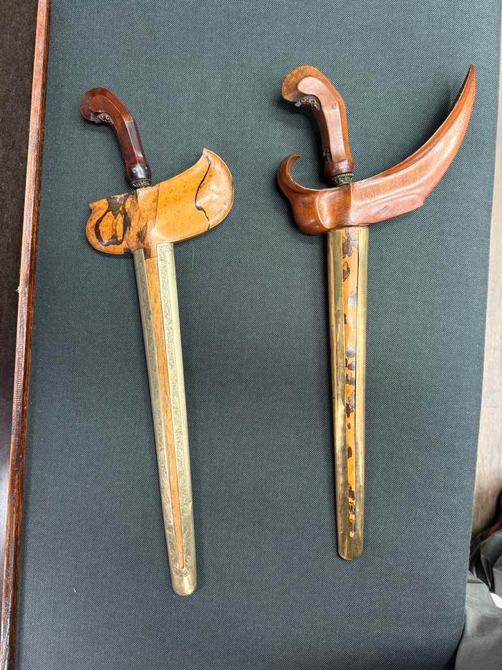 Kris keris 2 top stukjes.., Antiek en Kunst, Kunst | Niet-Westerse kunst, Ophalen of Verzenden