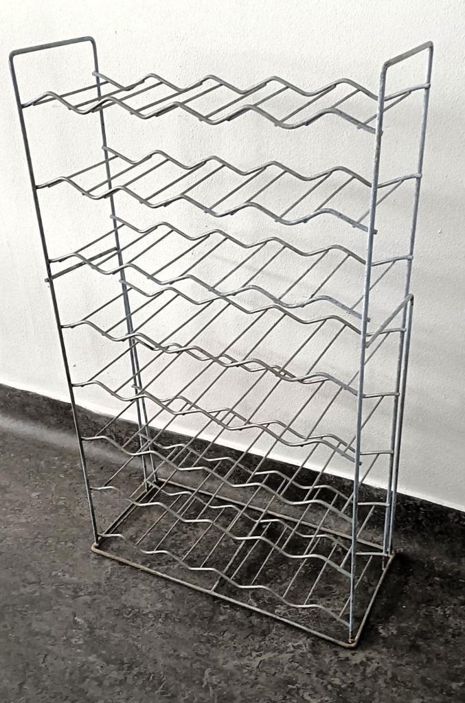 groot vintage Tomado wijnrek industrieel metaal draadstaal, Huis en Inrichting, Woonaccessoires | Wijnrekken, Gebruikt, 75 cm of meer