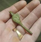 Bodemvondst - 16e eeuw - degenhanger / degenclip - verguld, Antiek en Kunst, Antiek | Koper en Brons, Ophalen of Verzenden