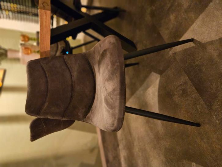 Eetkamerstoelen in de kleur antraciet, Huis en Inrichting, Stoelen, Zo goed als nieuw, Grijs, Ophalen