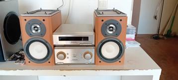Technics minisetje met 2 Sony luidsprekers.  beschikbaar voor biedingen