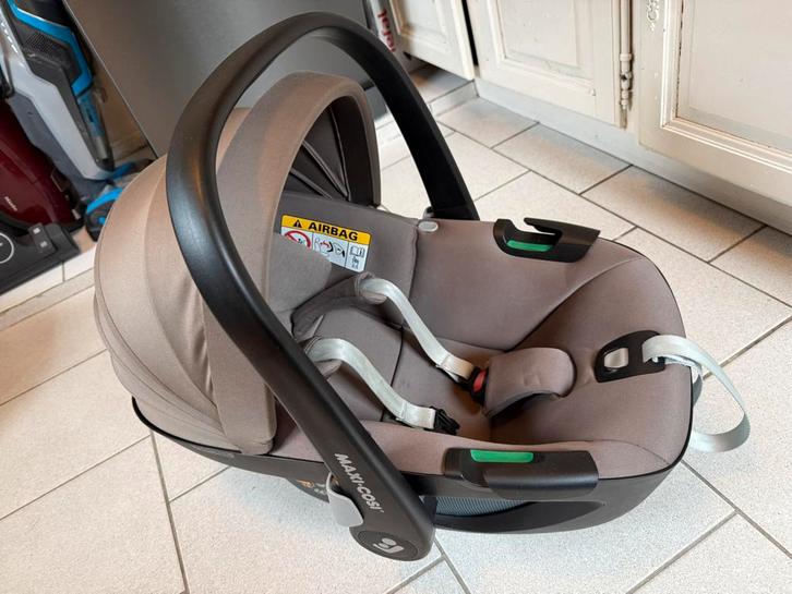 Maxi Cosi Pebble 360, FamilyFix 360 en Lara 2 adapters, Kinderen en Baby's, Autostoeltjes, Gebruikt, Maxi-Cosi, 0 t/m 13 kg, Isofix