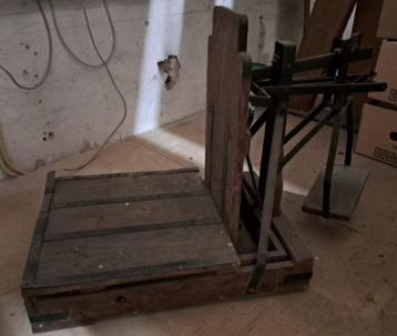 oude bascule beschikbaar voor biedingen