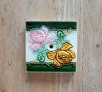 Jugendstil tegel met bloemen, Ophalen of Verzenden