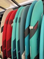 windsurf boards / zeilen / masten en meer ! Boards v.a €900, Watersport en Boten, 5 tot 7 m², Met draagtas, Minder dan 250 cm