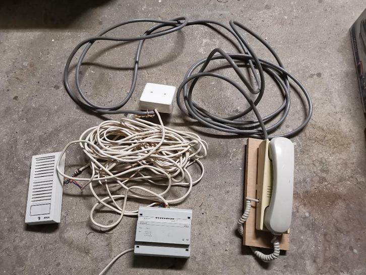 Complete Atea intercomset., Doe-het-zelf en Verbouw, Elektra en Kabels, Gebruikt, Overige typen, Ophalen of Verzenden