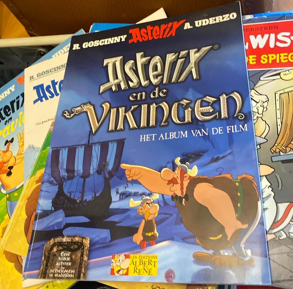 Asterix en de Vikingen het album van de film, Eén stripboek, Ophalen of Verzenden, Zo goed als nieuw