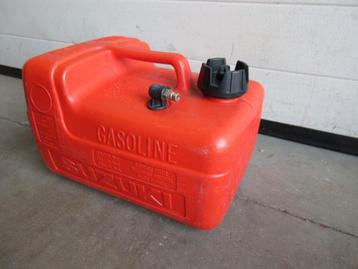 Suzuki benzinetank 12 liter beschikbaar voor biedingen