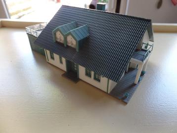   Huisje / gebouw voor model spoorbaan. (20) beschikbaar voor biedingen