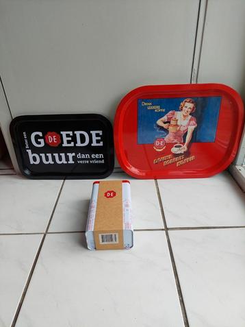 Leuke set van Douwe Egberts, o.a koffie blik, dienblad  beschikbaar voor biedingen