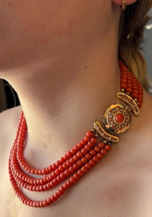 Fraaie 4-strengs bloedkoraal ketting 14k slot goud dames, Sieraden, Tassen en Uiterlijk, Antieke sieraden, Ketting, Goud, Met edelsteen