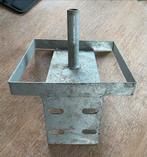 Metalen en kunstof mineralen/zoutblokhouder., Ophalen, Zo goed als nieuw, Overige soorten