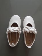 H&M witte ballerina's met bloemapplicatie maat 26, Meisje, H&M, Schoenen, Ophalen of Verzenden