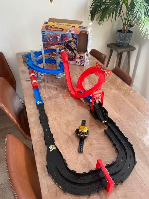 VTech turbo force super racetrack, Kinderen en Baby's, Speelgoed | Racebanen, Gebruikt, Racebaan, Elektrisch, Overige merken, Met looping