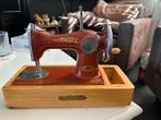 Vintage speelgoed naaimachine, Ophalen, Gebruikt, Jongen of Meisje