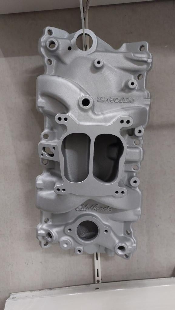 Diverse SBC Intake Manifolds, Ophalen of Verzenden, Chevrolet