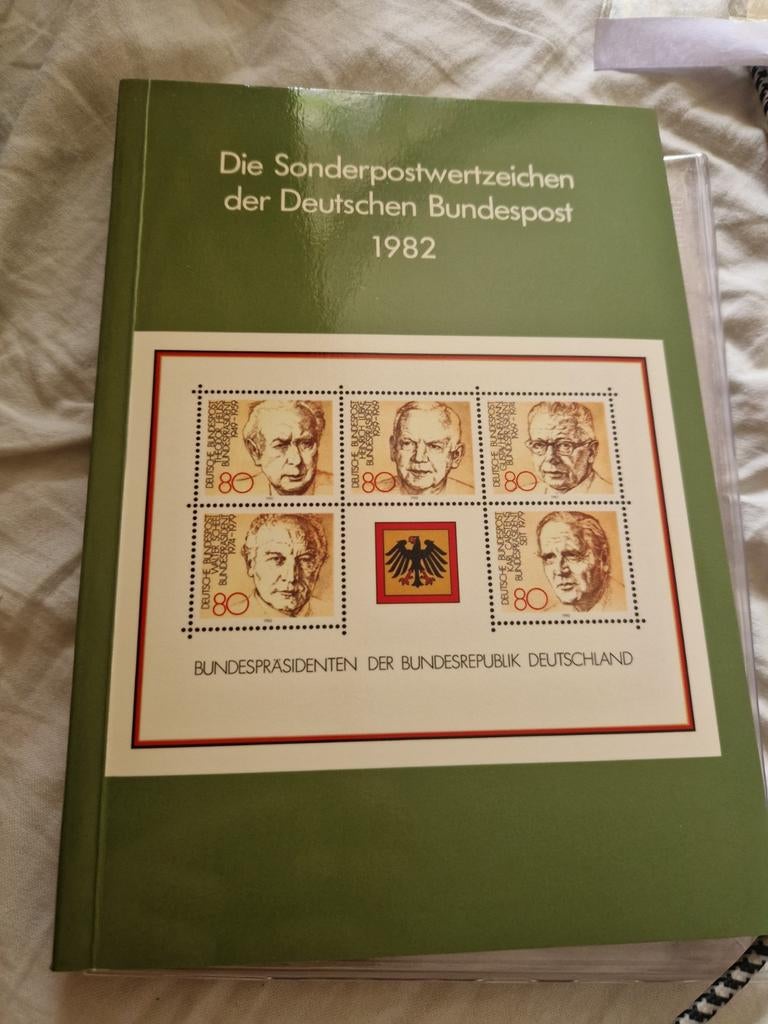 Jaarboek Postzegels Duitsland 1982 - Die Sonderpostwertzeich, Ophalen of Verzenden, Verzamelalbum