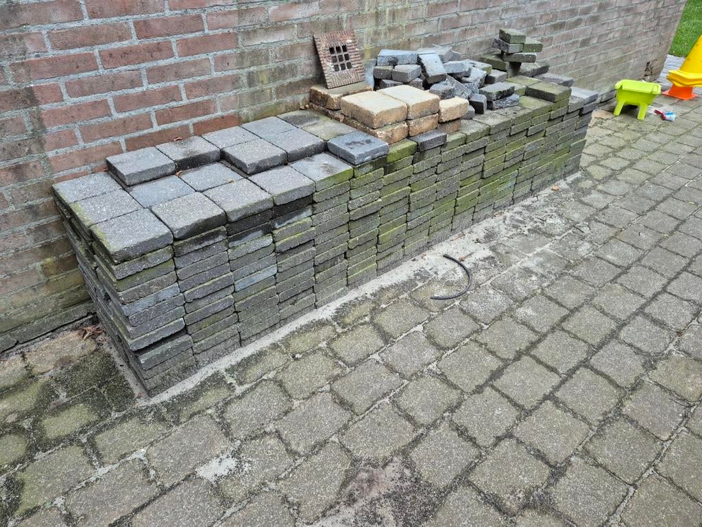 Gebruikte betontklinkers voor terras of pad, Ophalen, Overige materialen, Gebruikt, 20 tot 40 cm