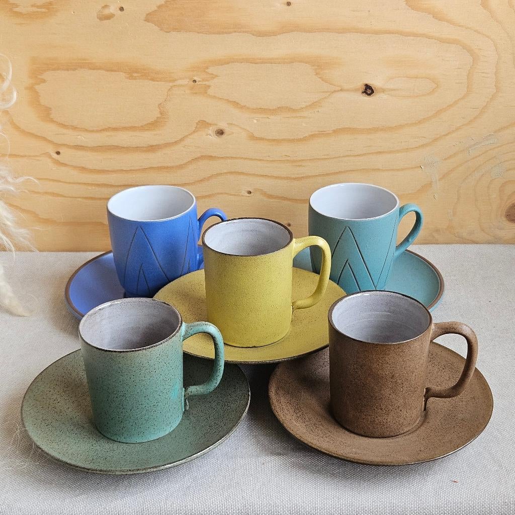 Set van 5 vintage kop en schotels, Ophalen of Verzenden, Zo goed als nieuw, Nvt, Overige stijlen