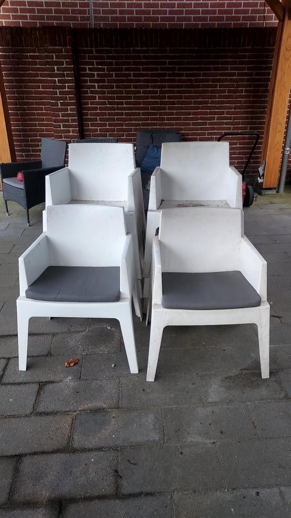 Set van 4 witte kunststof tuinstoelen, Tuin en Terras, Tuinstoelen, Ophalen, Gebruikt, Kunststof, Stapelbaar