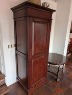 Antieke hoge bruine kast 186cm hoog, Ophalen